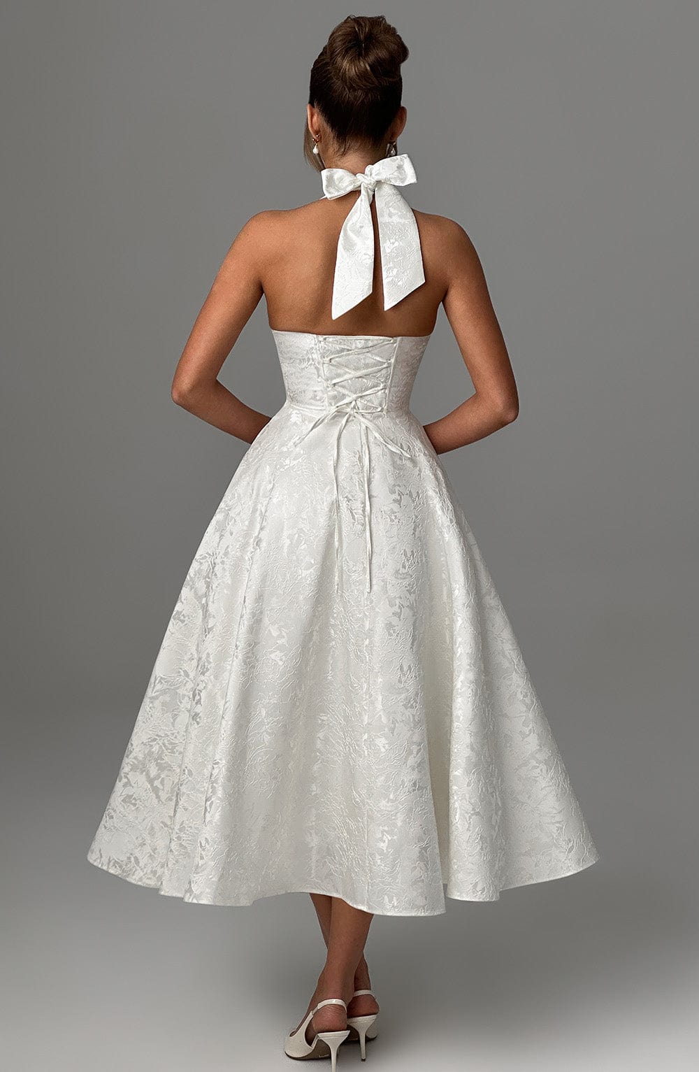 Majamode - Sukienka midi z głębokim dekoltem z tyłu